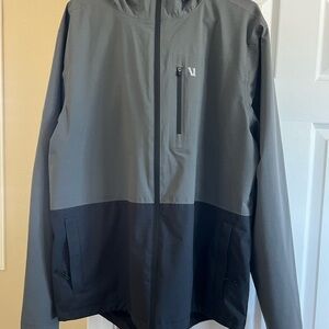 Vuori Oahu Lightweight Shell Two-Tone